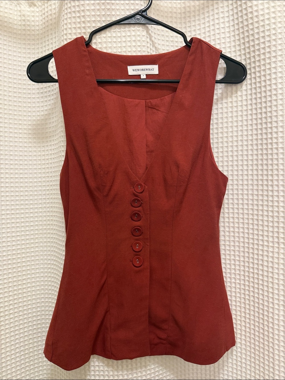 WeWoreWhat Rust Sleeveless Button-Front Top/Vest - size 0